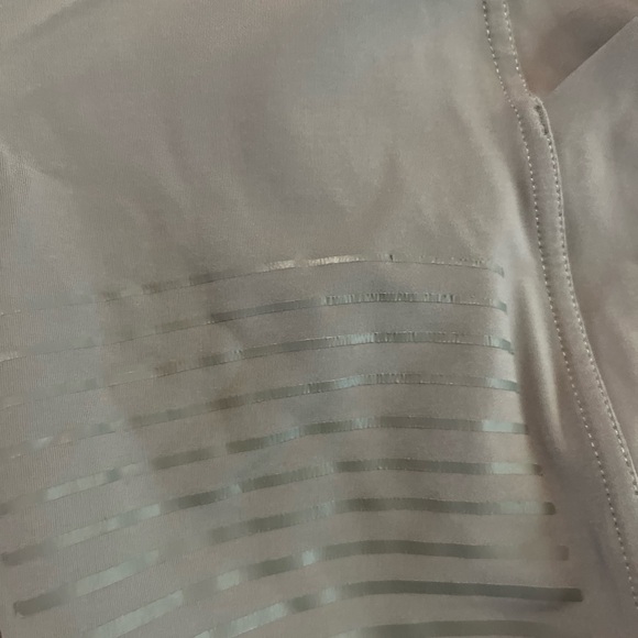 Lululemon Athletica Rogue Renegade High Waisted Leggings. Size 6 - Picture 6 of 16